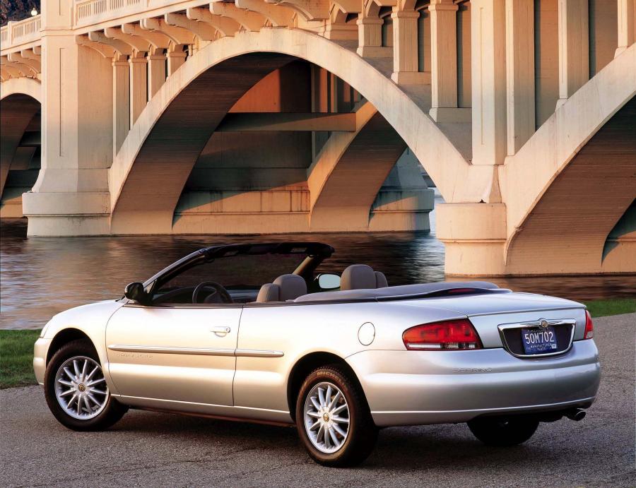  Chrysler Sebring Convertible 2001 года  (фото 5 из 21)